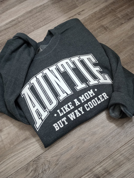 Auntie crewneck