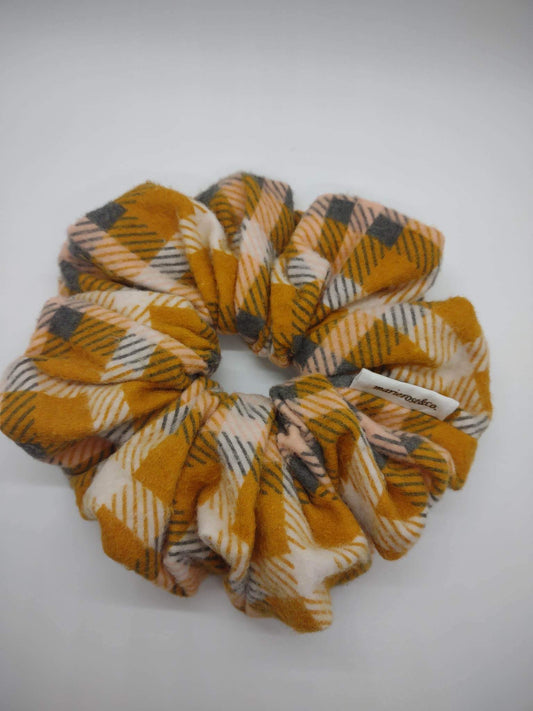 Retro plaid xl scrunchie