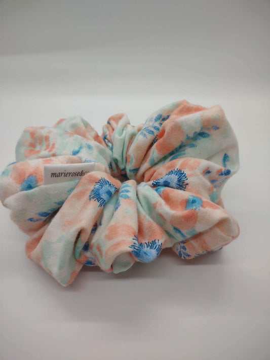 Cosmos scrunchie